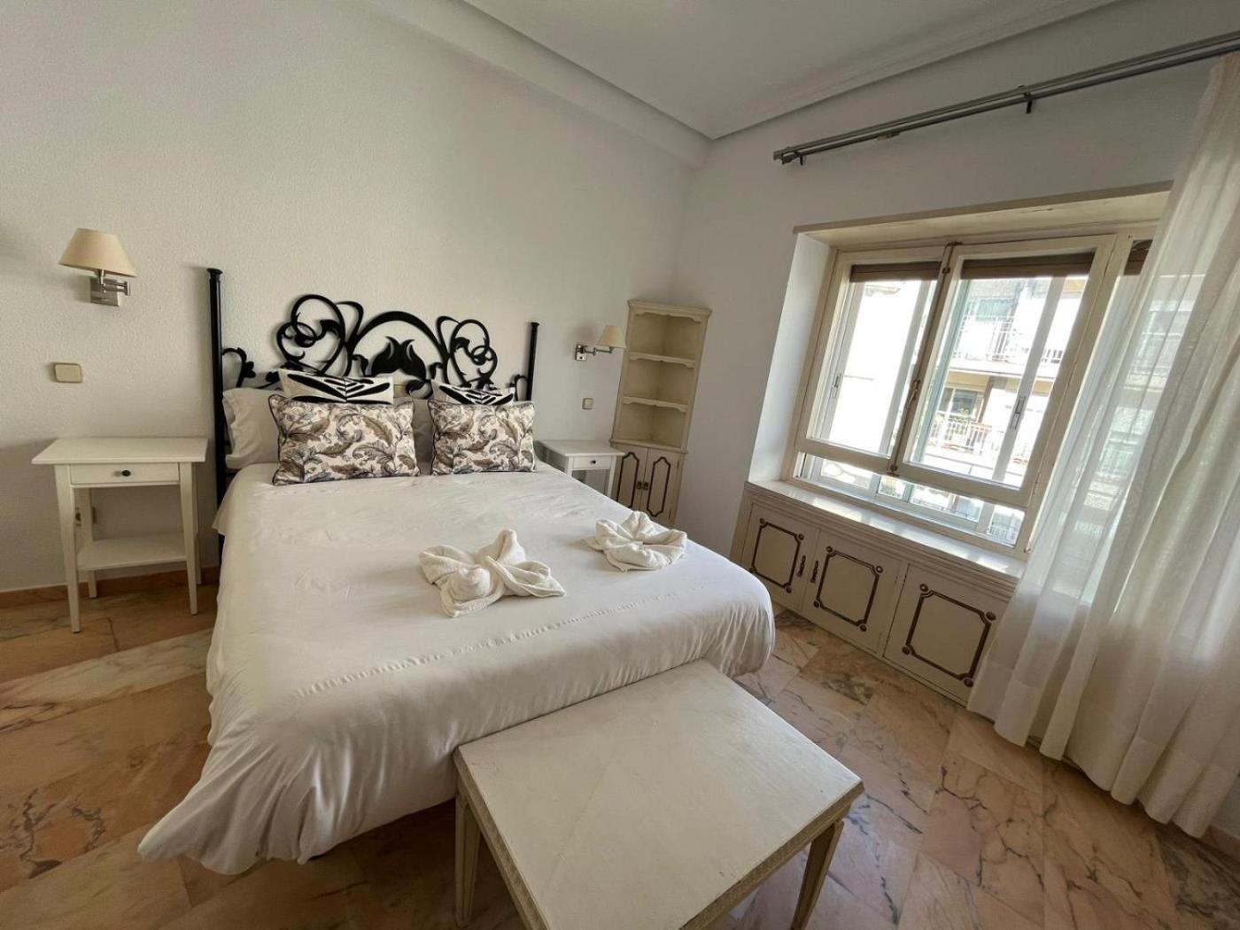 Apartamento Amplitud, Comodidad Y Luz En El Centro De *