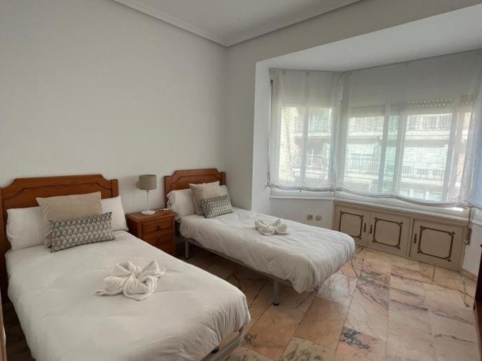 Amplitud, Comodidad Y Luz En El Centro De Apartamento Sevilla