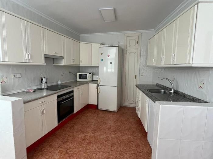 Apartamento Amplitud, Comodidad Y Luz En El Centro De